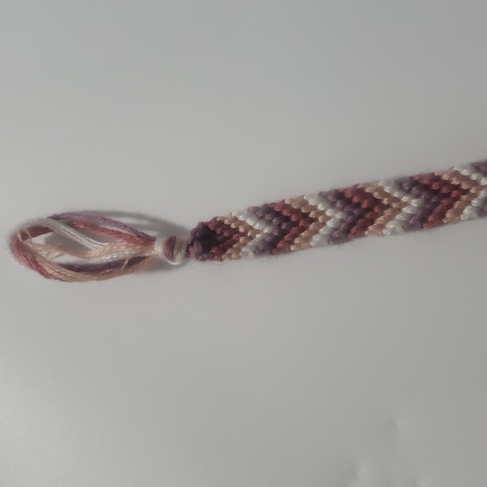 Handmade made Chevron pattern braclet - Picture 3 of 10